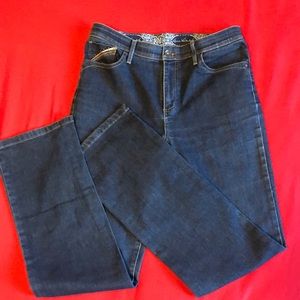 Gloria Vanderbilt jeans